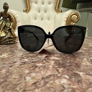 Elegant Black Sunglasses -NWT